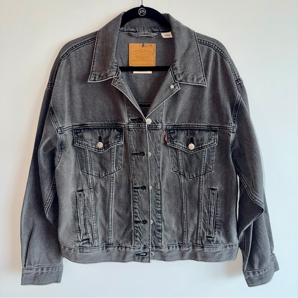 LEVI’S Oversized Gray Denim Jacket Size M | Limited Edition Collab | NWOT - Picture 2 of 8